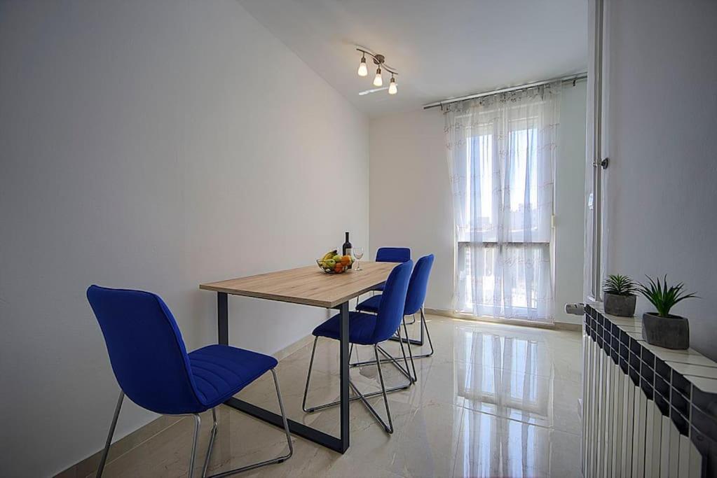 Big Cozy Near The Beach/center Apartman Pula